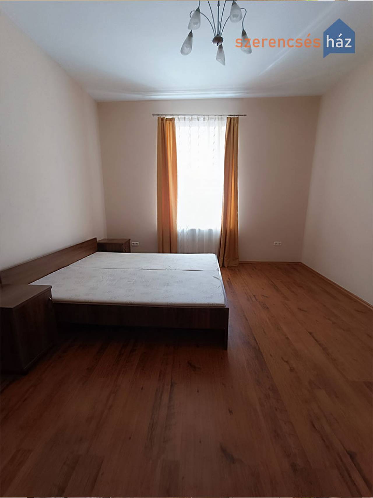 4 szobás fölszinti lakás, tárolóval Sopronban